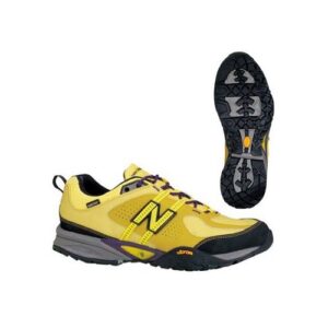 NewBalance トレッキングシューズ MO1320